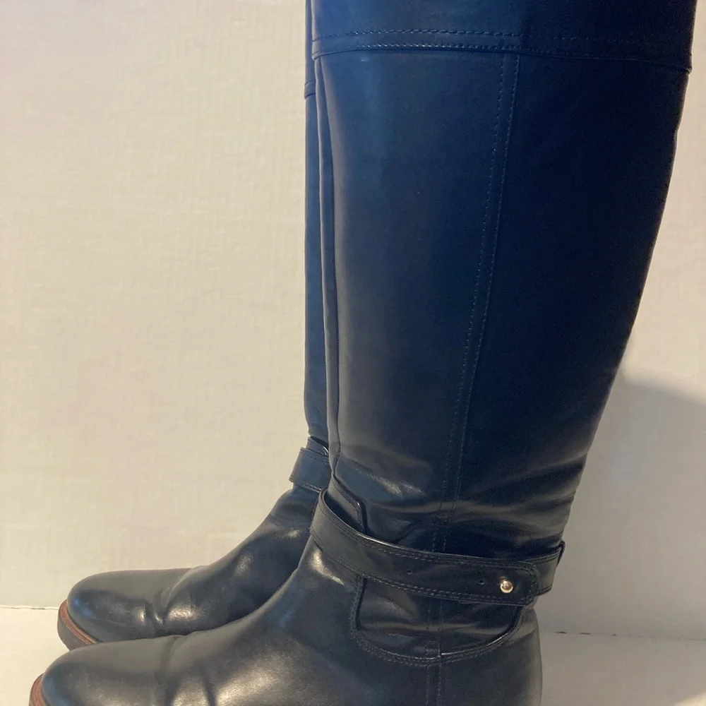Tommy Hilfiger Black Leather Buckle Women Boot Size 9